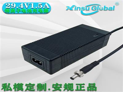 中国CCC认证29.4V心肺复苏机锂电池充电器日本PSE认证29.4V1.5A锂电池充电器